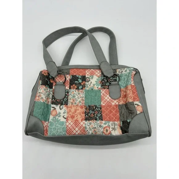 Tess Barrel Shape Handbag in Mint/Mellon/Grey Quilted Patchwork - Picture 3 of 10